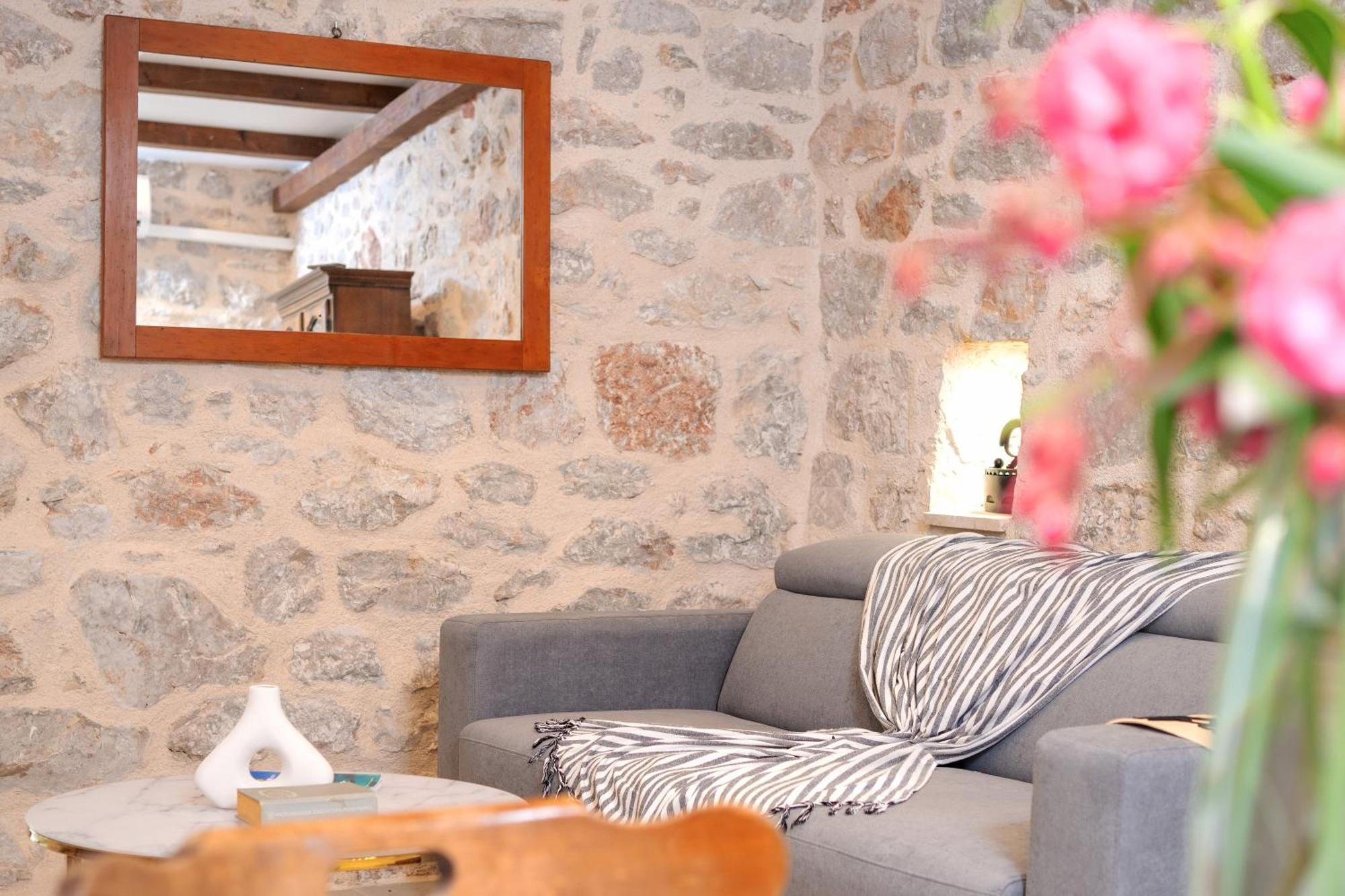 Holiday Home Skala With Hot Tub & Kala With Terrace Pitve Exterior foto